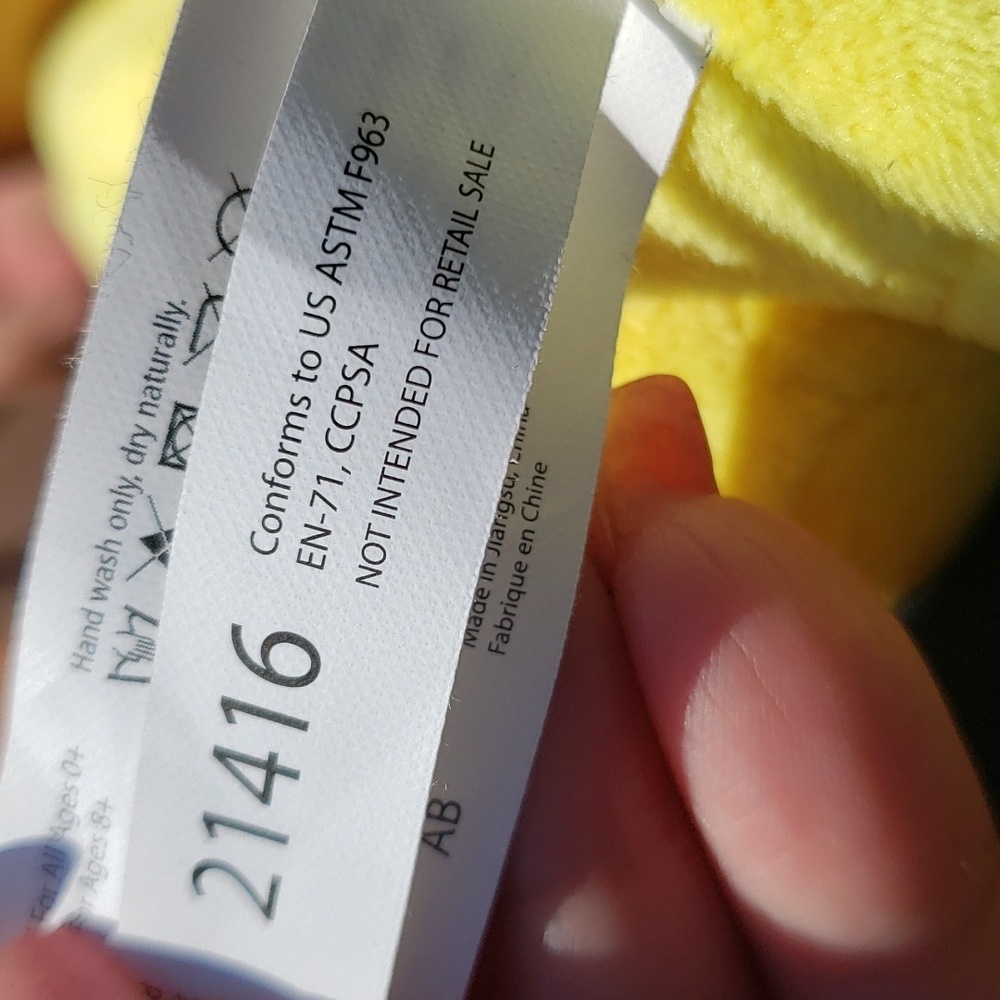 Five Nights at Freddy's stuffed animal. NWT Chika chick - Picture 8 of 8